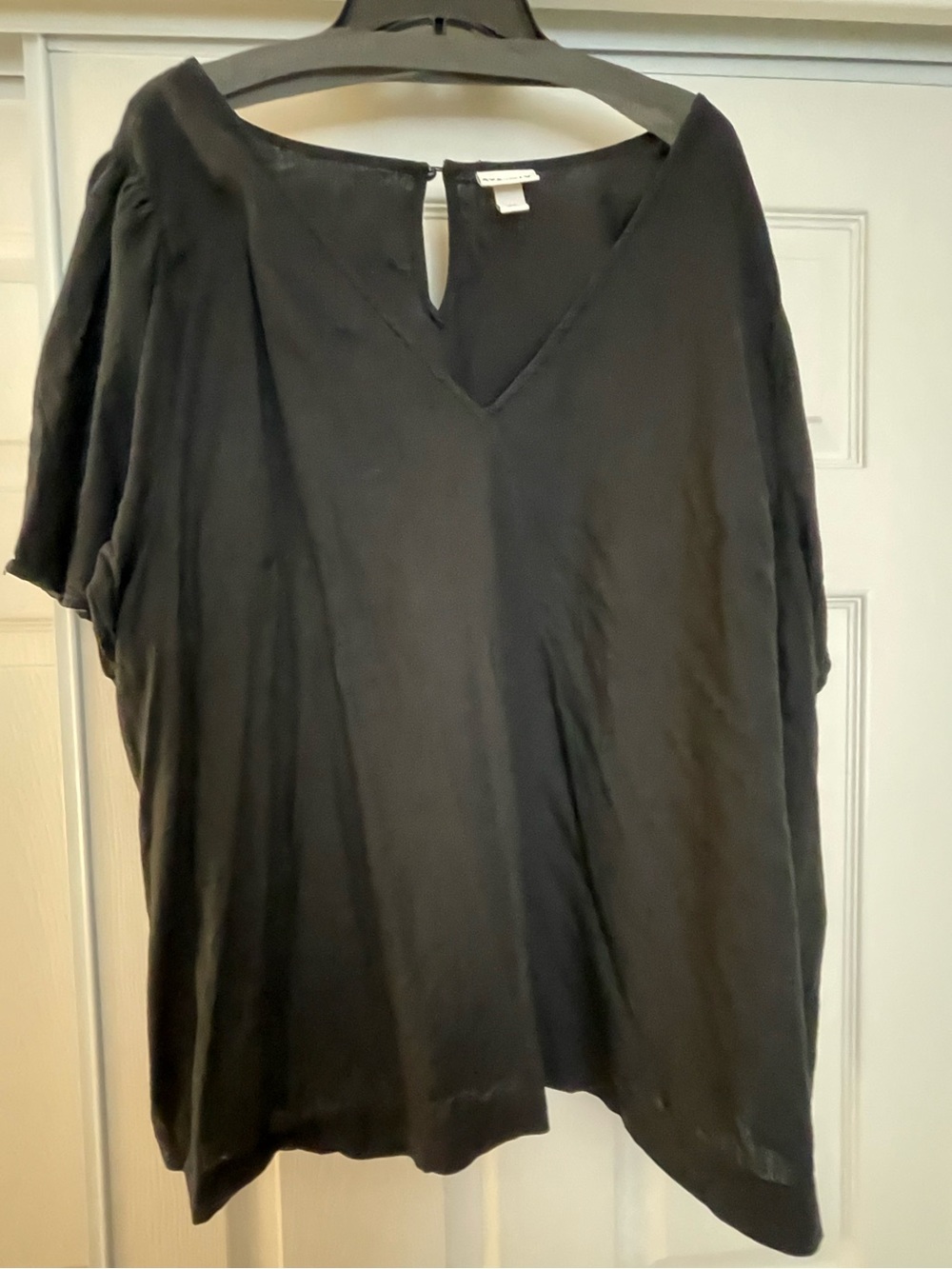 Ava & Viv Black Linen V-Neck Women's Top
